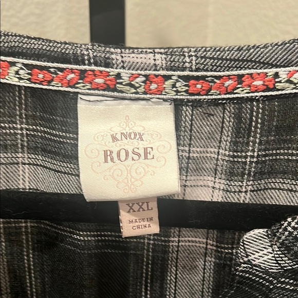 Knox Rose Black and White Plaid Dress - Picture 2 of 3